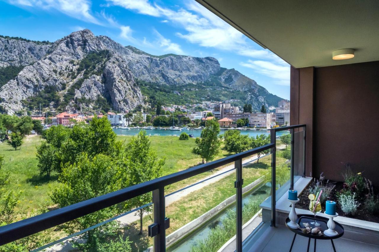 Rivus Apartments 오미스 외부 사진