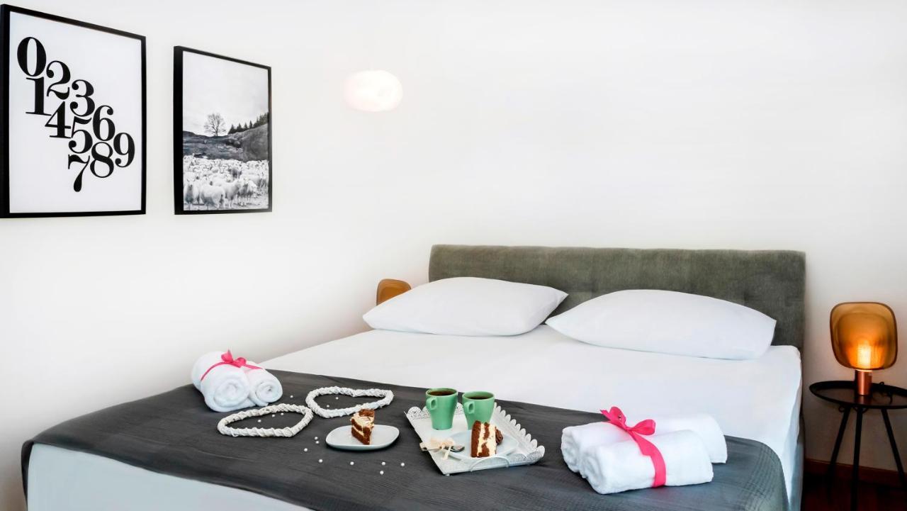 Rivus Apartments 오미스 외부 사진