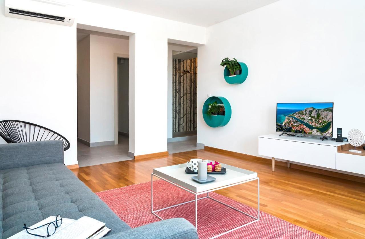 Rivus Apartments 오미스 외부 사진