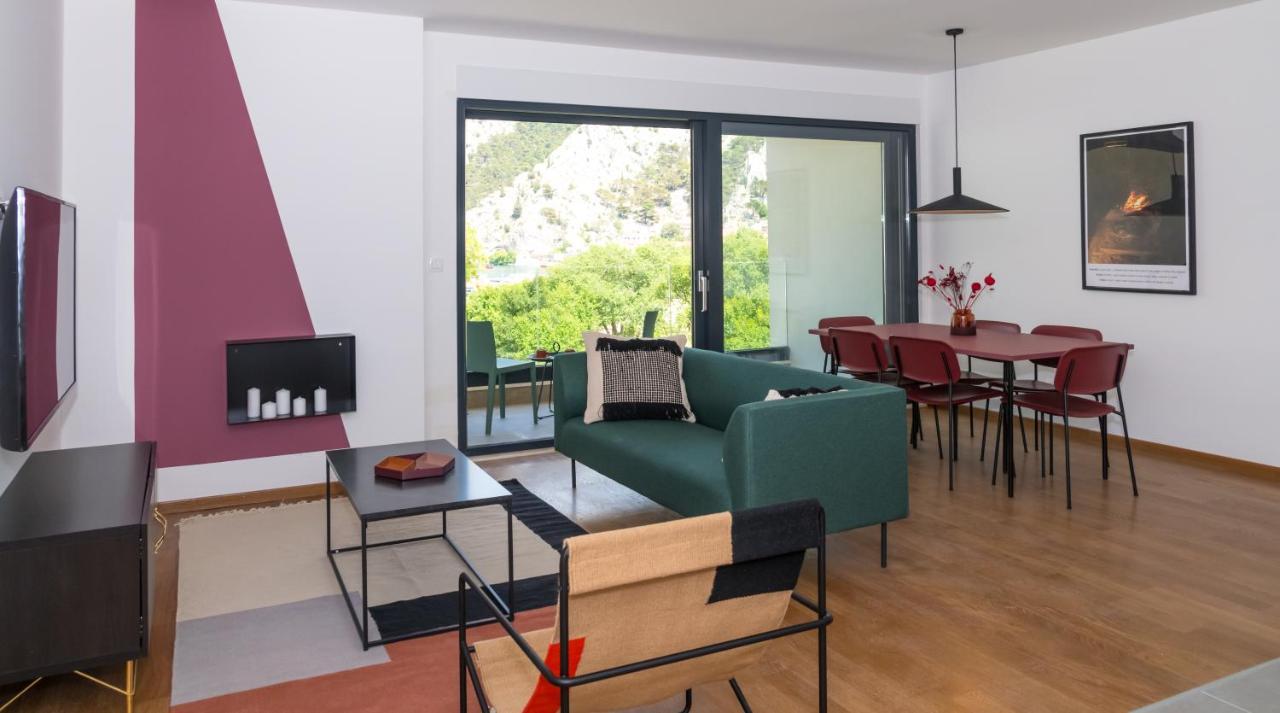 Rivus Apartments 오미스 외부 사진
