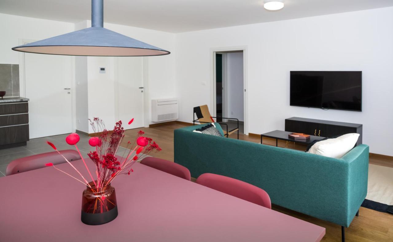 Rivus Apartments 오미스 외부 사진