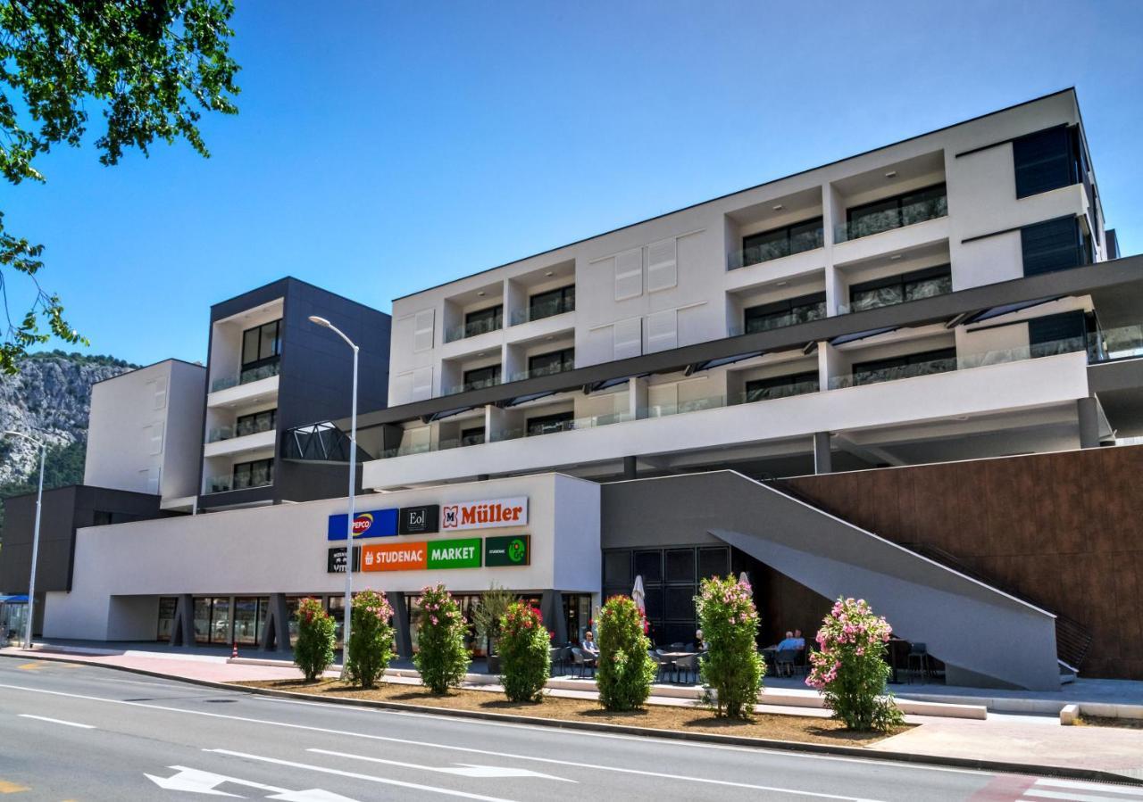 Rivus Apartments 오미스 외부 사진