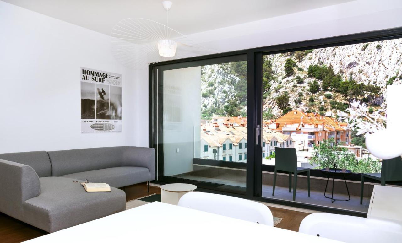 Rivus Apartments 오미스 외부 사진