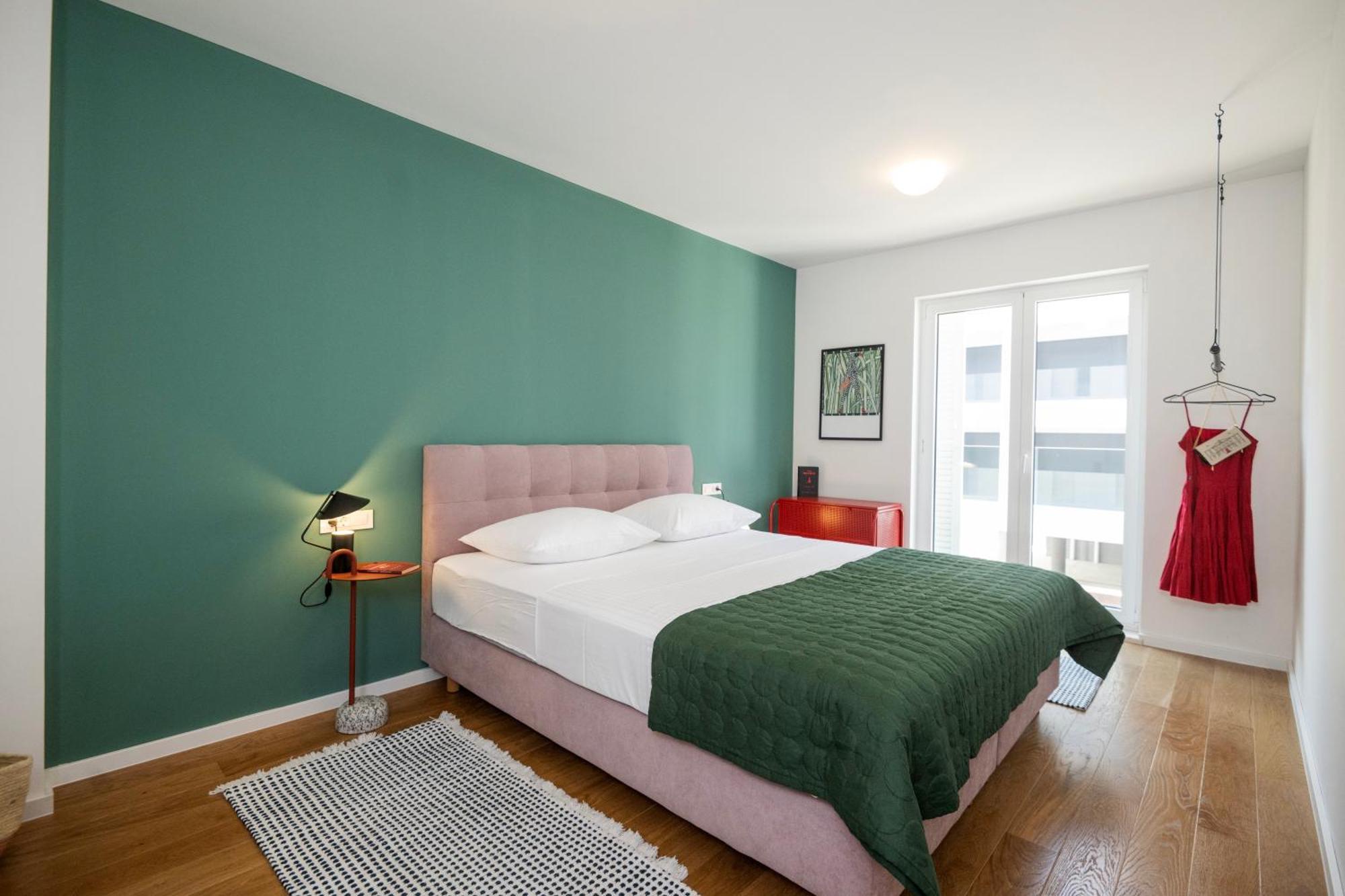 Rivus Apartments 오미스 외부 사진