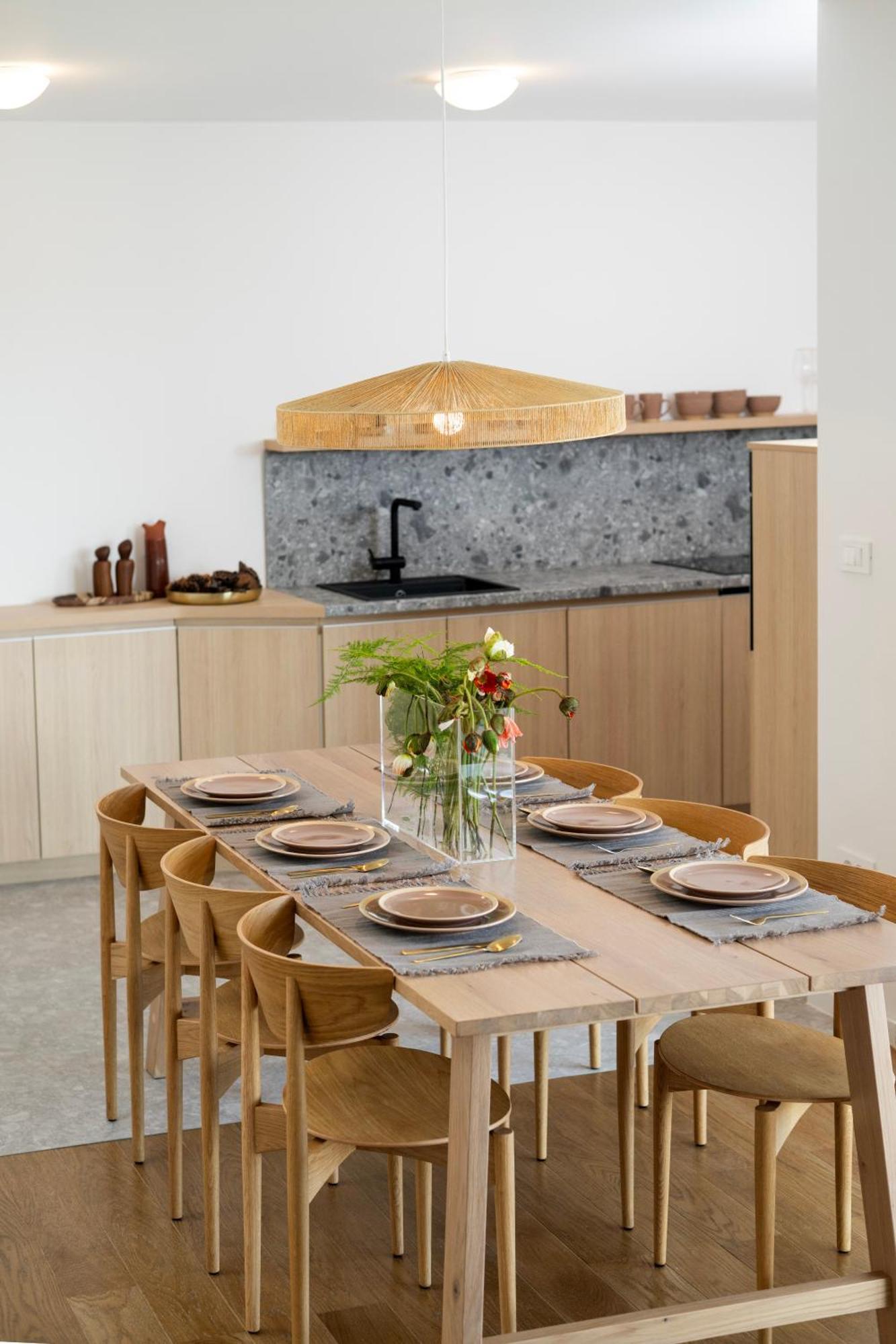 Rivus Apartments 오미스 외부 사진